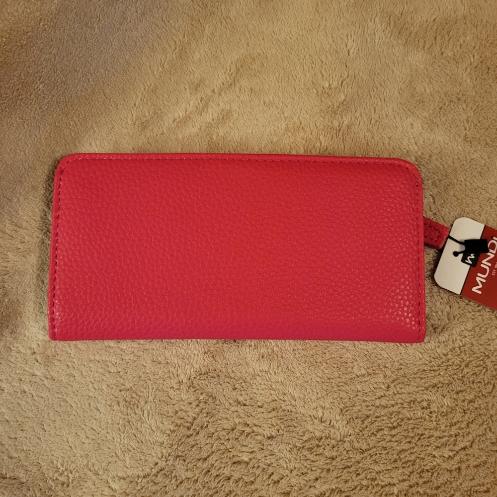 Mundi Slim wallet